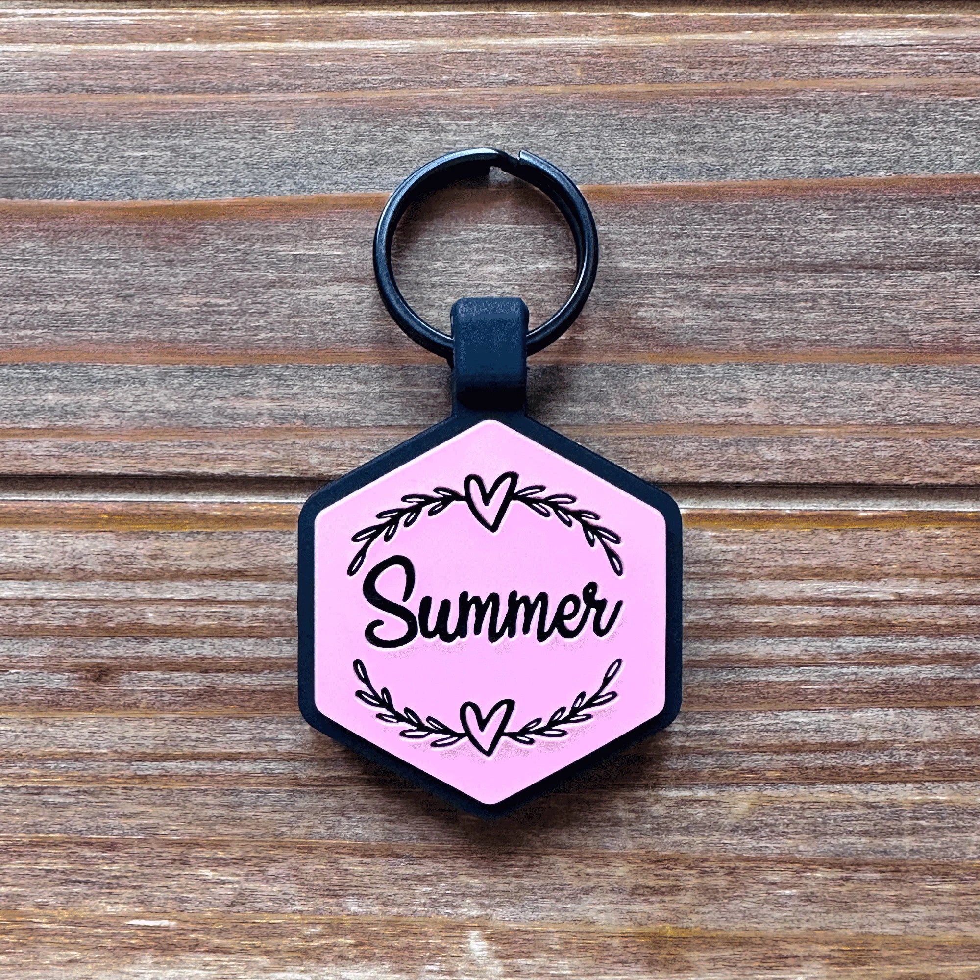 Heart Wreath Silicone ID Tag - Image 3